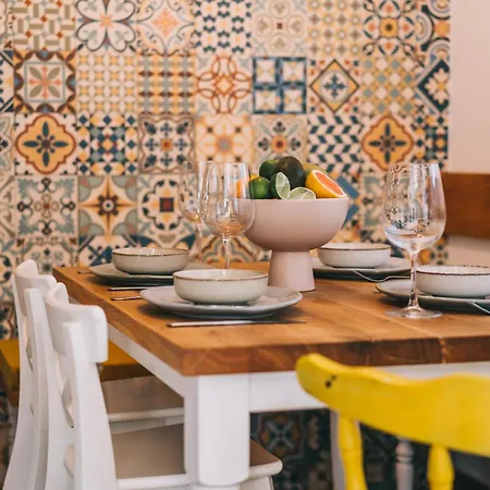 Kali Lugas Vendeghaz