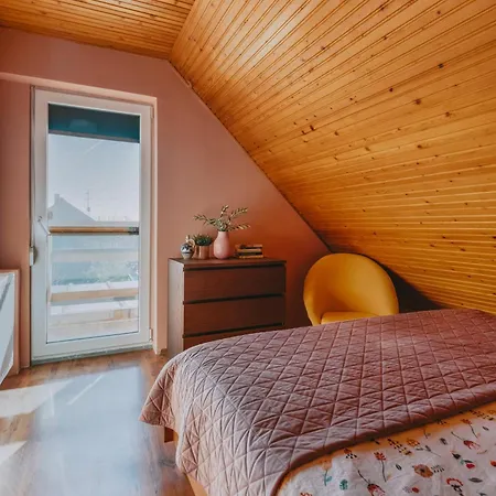 Kali Lugas Vendeghaz * Balatonrendes