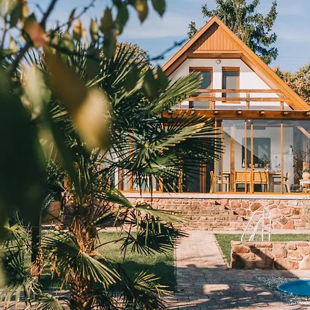 Kali Lugas Vendeghaz Nyaraló Balatonrendes